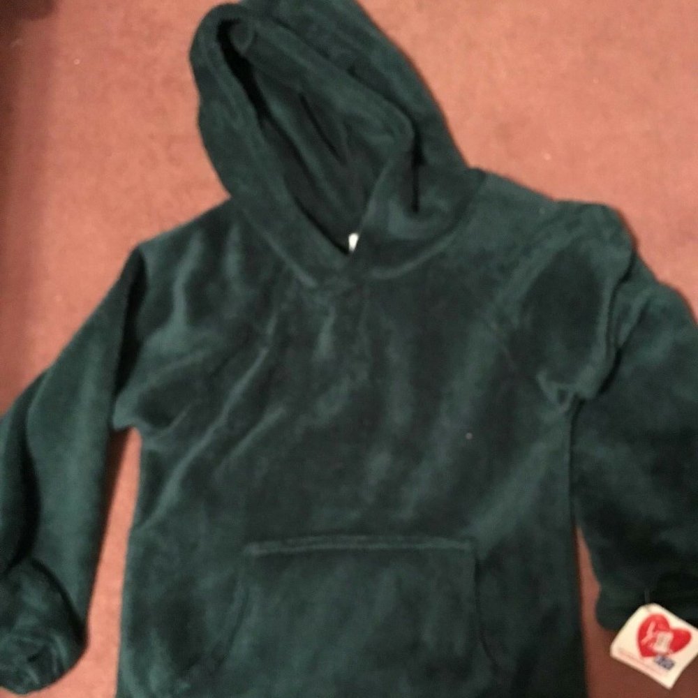 MADE WITH LOVE AND KISSES GREEN FLEECE HOODIE